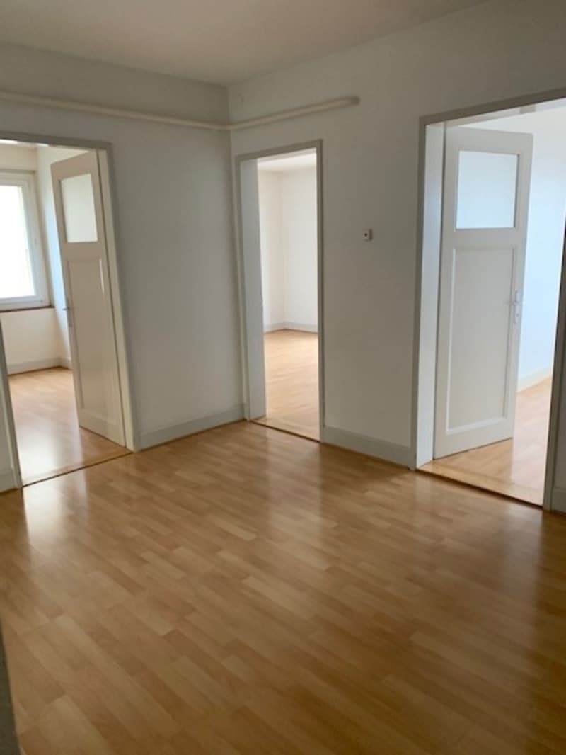 Beautiful 4-room apartment with 90m2 and a view of the lake and the Alps (4)