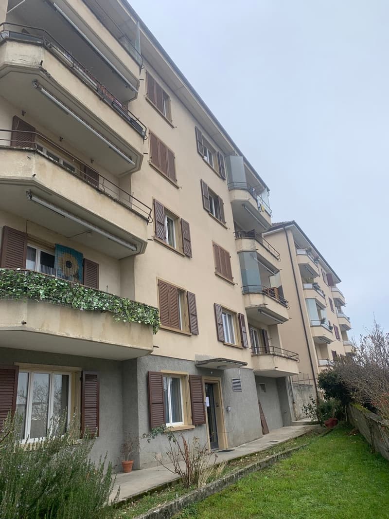 Beautiful 4-room apartment with 90m2 and a view of the lake and the Alps (9)