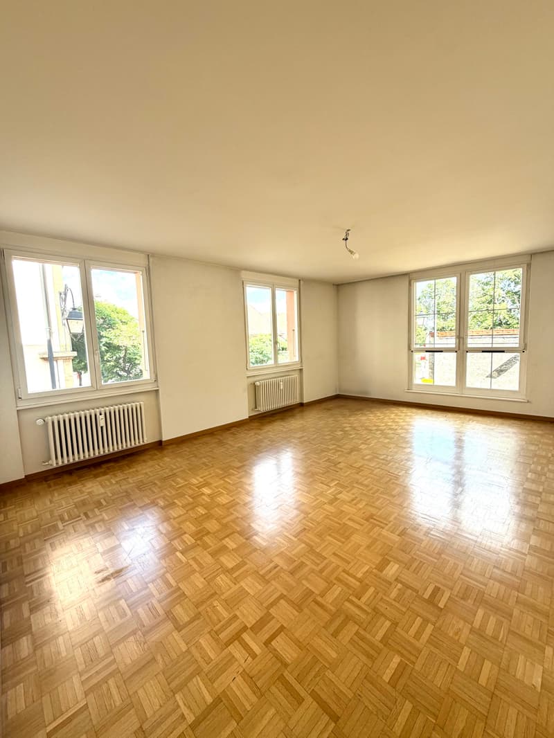 Wohnung mit 3.5 Zimmern im 1. Stock (4)
