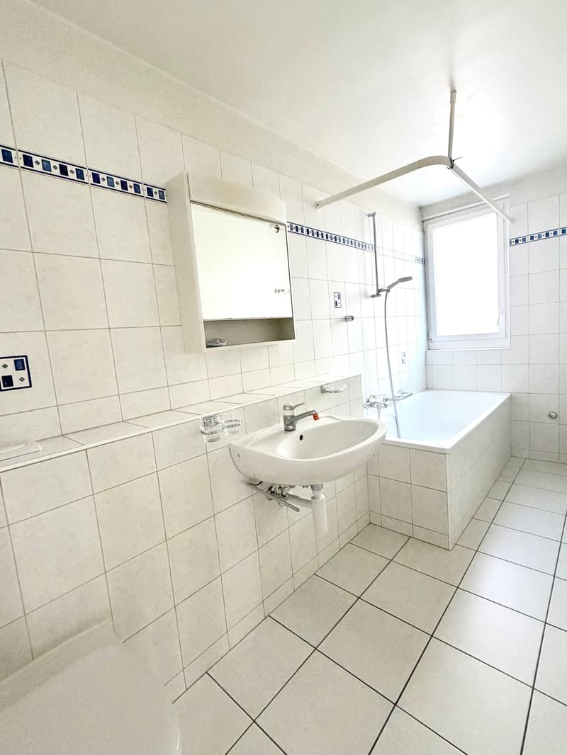 Wohnung mit 3.5 Zimmern im 1. Stock (7)