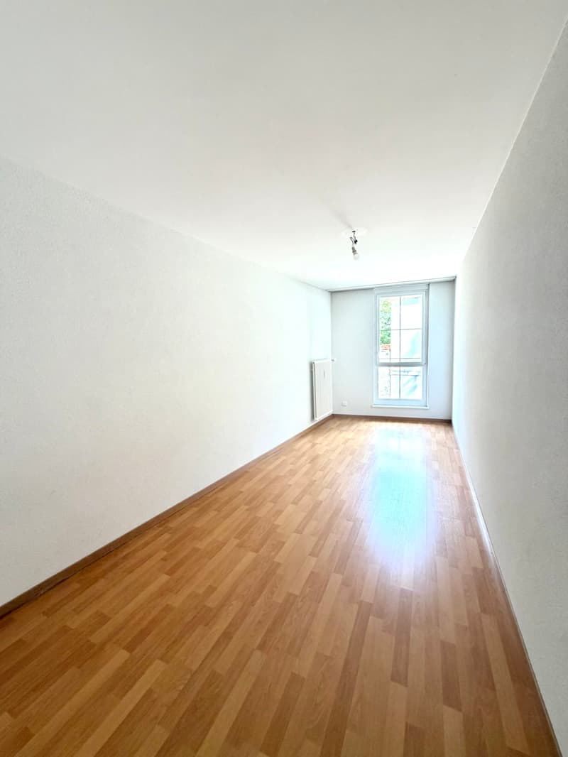 Wohnung mit 3.5 Zimmern im 1. Stock (5)