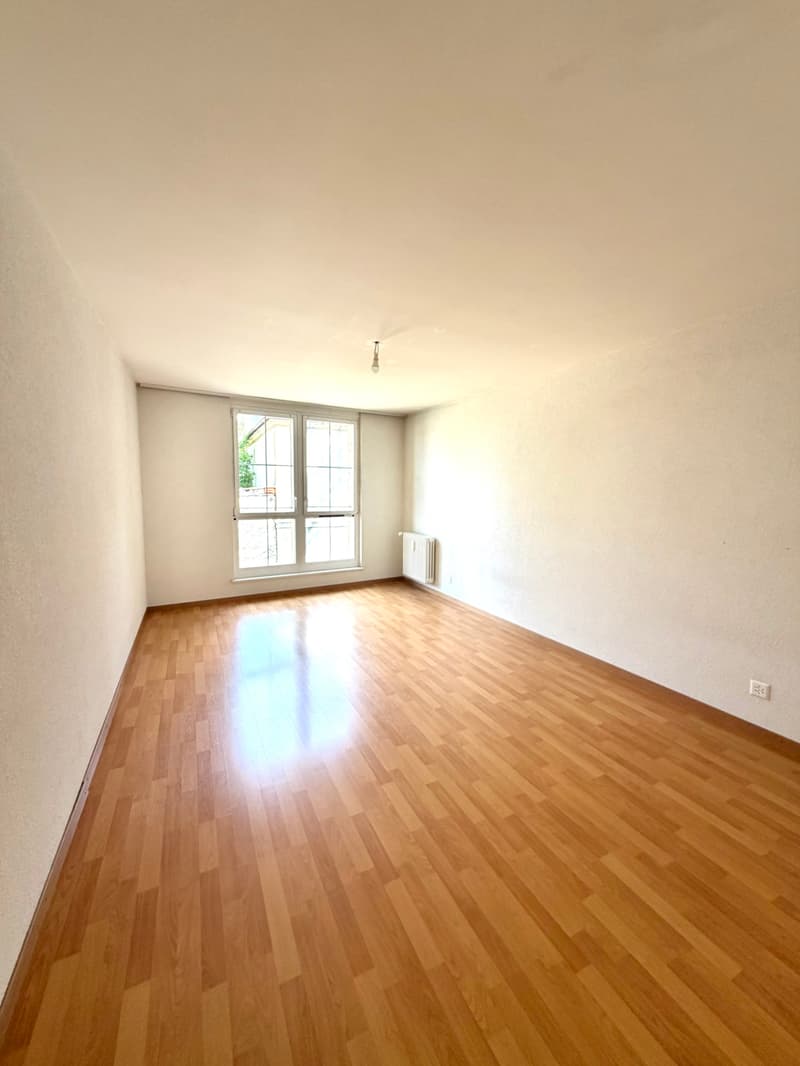 Wohnung mit 3.5 Zimmern im 1. Stock (6)