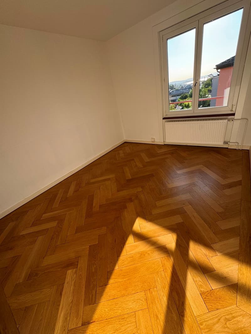 Bel appartement de 3,5 pièces situé au 4ème étage avec balcon et vu... (4)