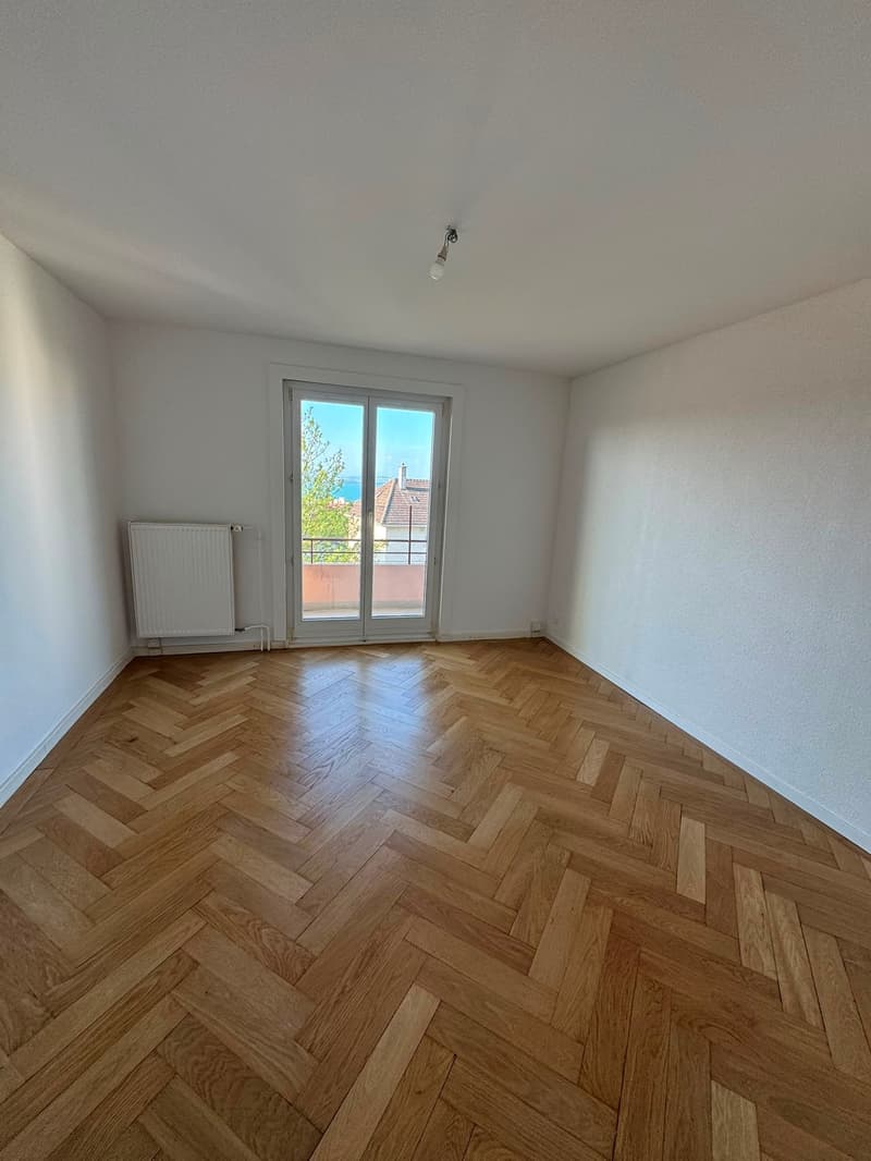 Bel appartement de 3,5 pièces situé au 4ème étage avec balcon et vu... (3)