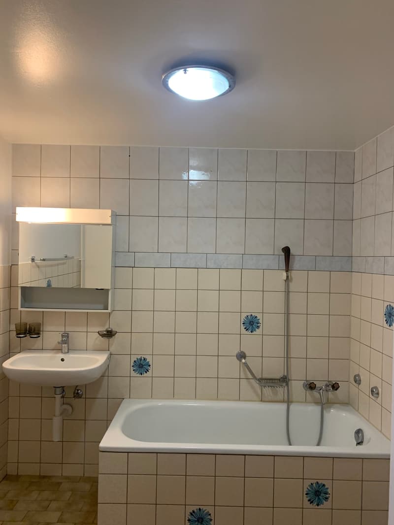 Bel appartement de 3 pièces situé au 4ème étage avec ascenseur (6)