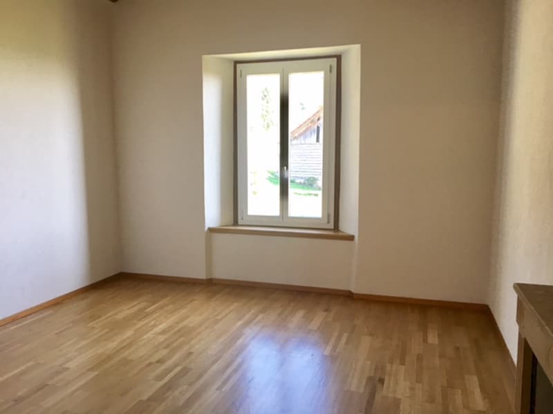 Magnifique appartement de 5.5 pièces dans un écrin de verdure (2)