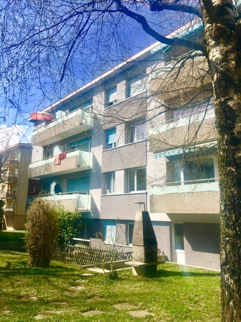 Spacieux appartement de 4.5 pièces avec balcon ? Environnement calm... (8)