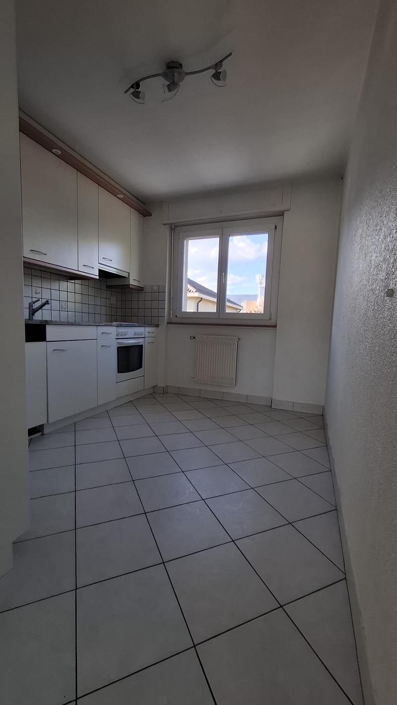Spacieux appartement de 4.5 pièces avec balcon ? Environnement calm... (5)