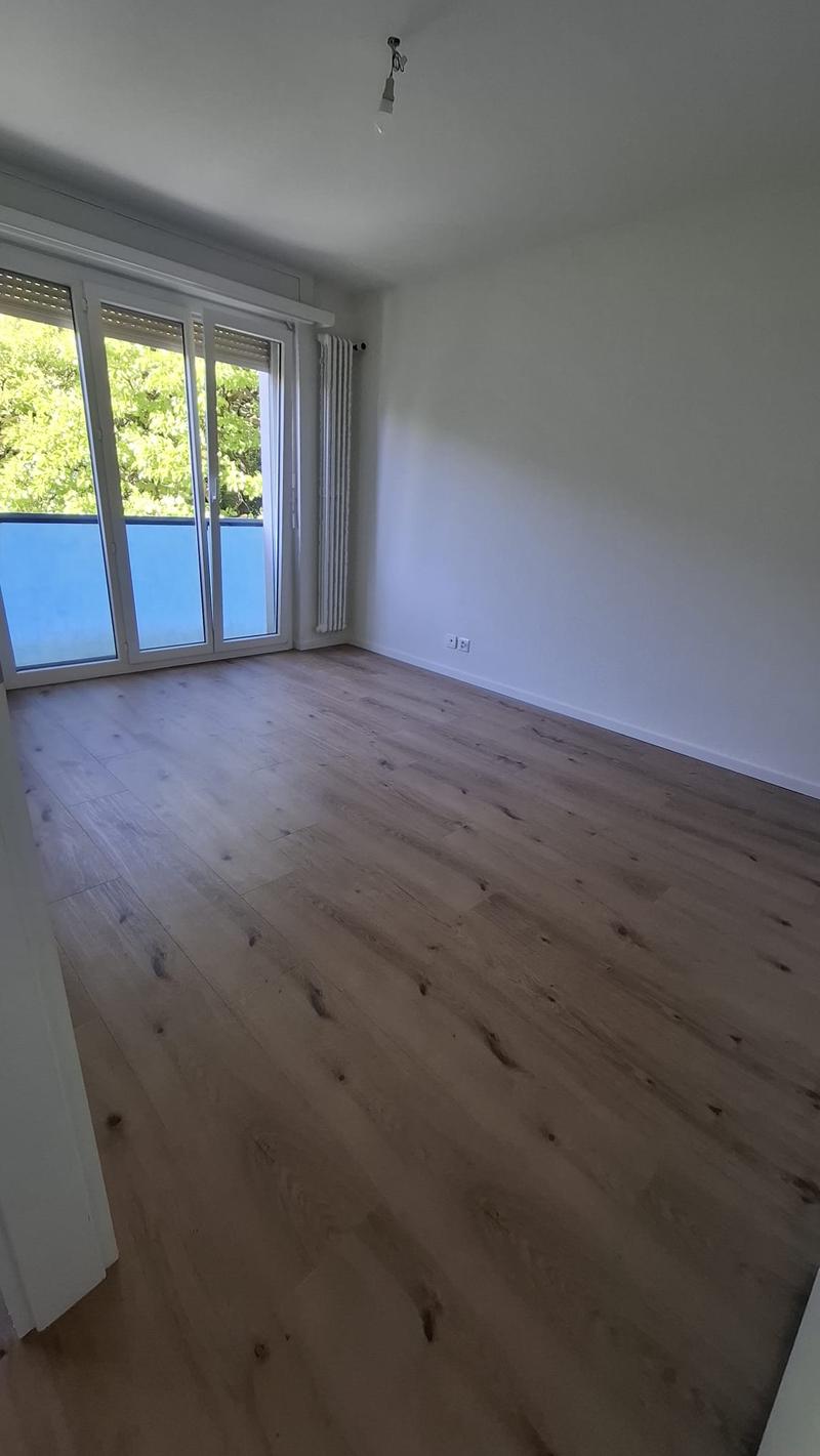 Appartement 2 pièces entièrement rénové (3)