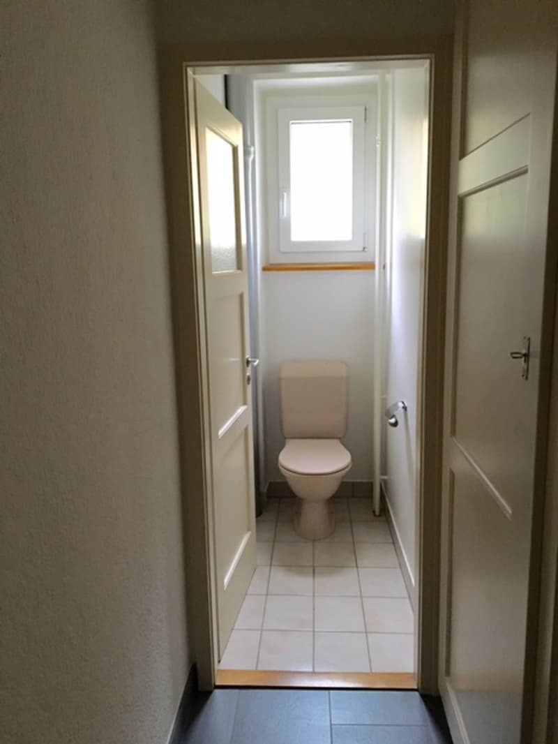 Agréable appartement de 3 pièces avec balcon et vue sur la verdure (10)