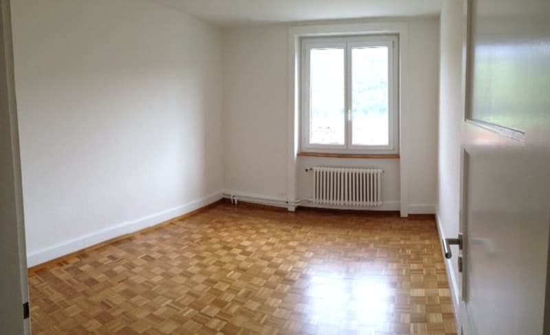 Appartement de 4 pièces avec balcon et vue dégagée sur la verdure (2)