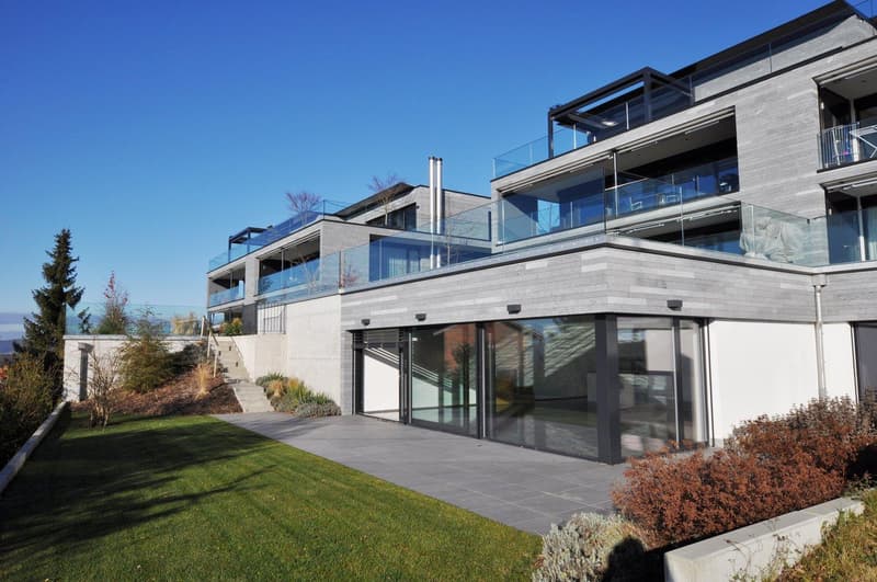 Exklusive, lichtdurchflutete Wohnung mit luxuriösem Innenausbau und hochwertigen Materialien (1)