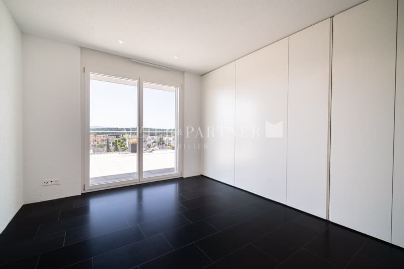 Exklusive 6.5-Zimmer-Wohnung in Bassersdorf (12)