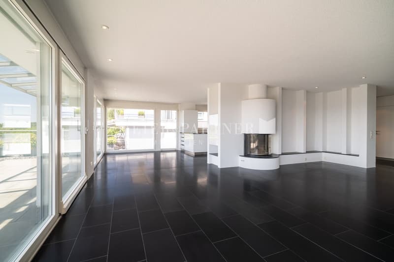 Exklusive 6.5-Zimmer-Wohnung in Bassersdorf (4)