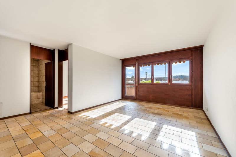 empty room, wooden wall, tiled floor, balcony