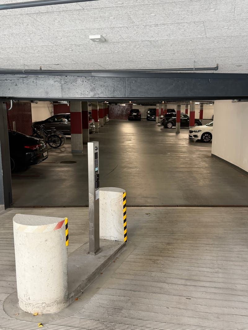 Underground Parking Space for Rent in Adliswil (11)
