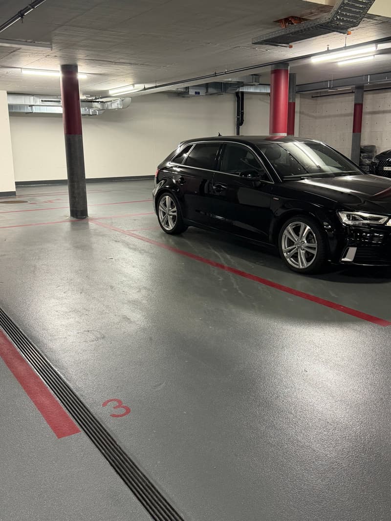 Tiefgaragenplatz in moderner Wohnanlage in Adliswil (7)