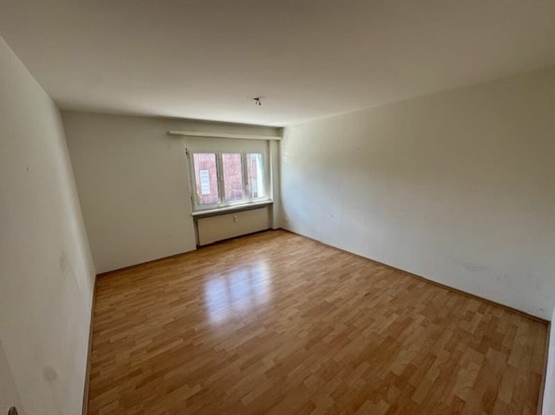 Charming, partially renovated 3.5-room apartment in the center (5)