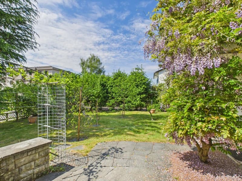 Idyllic home with garden paradise and high quality of life (18)