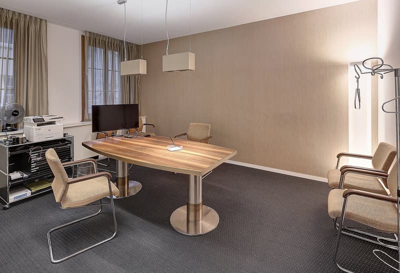 Surface commerciale et bureaux au centre ville (4)