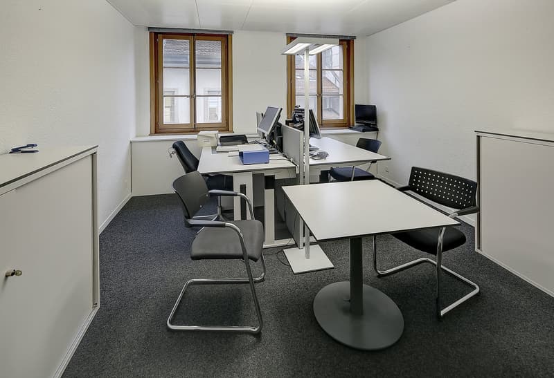 Surface commerciale et bureaux au centre ville (15)