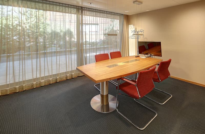 Surface commerciale et bureaux au centre ville (16)