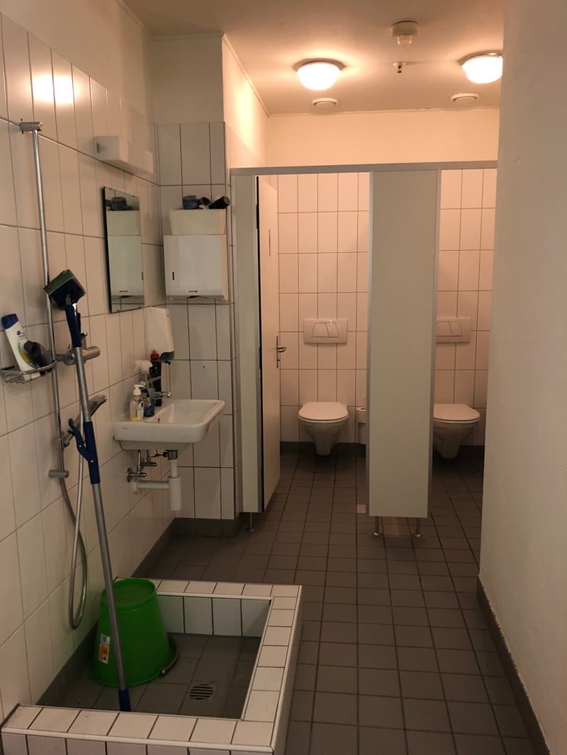 WC_Dusche_Mitarbeiter_1.JPG
