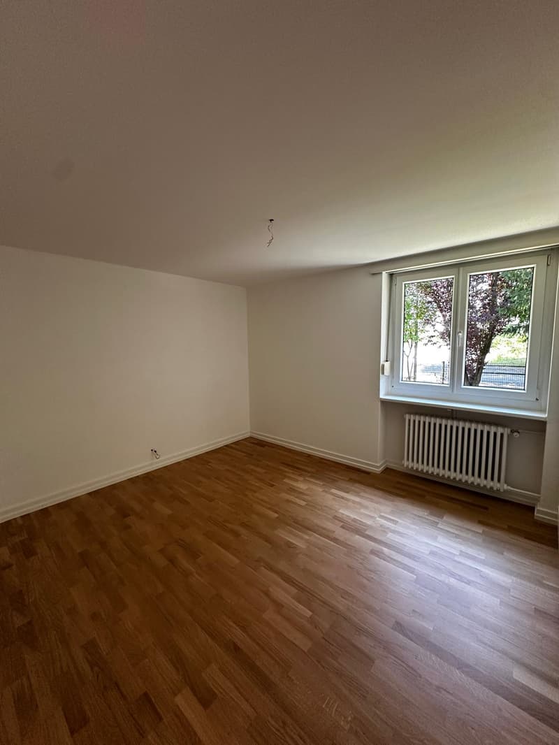 Schlafzimmer links