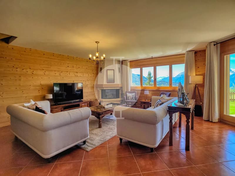 Magnificent 5.5-room apartment with large garden and panoramic view of the mountains (2)