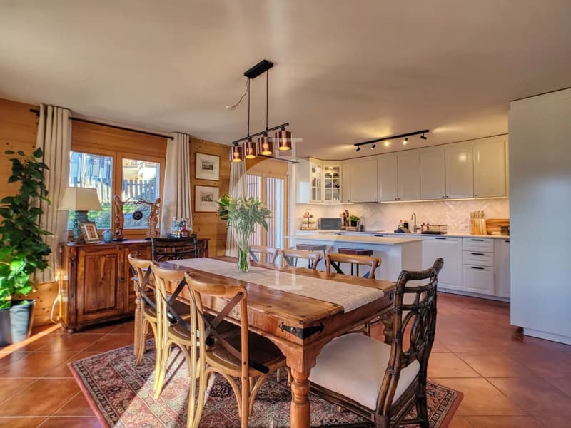Magnificent 5.5-room apartment with large garden and panoramic views of the mountains (4)