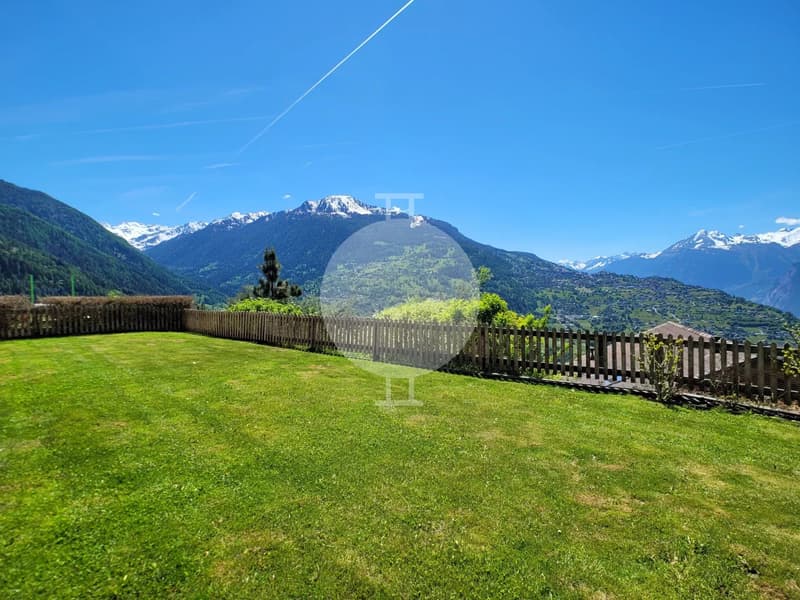 Magnificent 5.5-room apartment with large garden and panoramic views of the mountains (9)