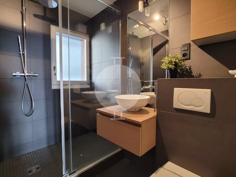 Charmant appartement 3.5 pièces entièrement rénové avec vue sur les montagnes (9)