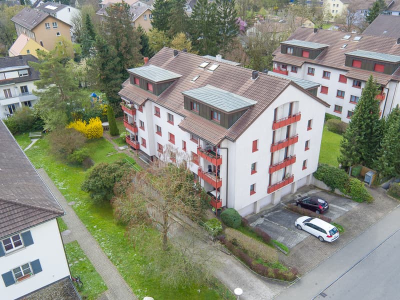 An ruhiger Lage nahe öffentlichen Verkehrsmitteln (1)