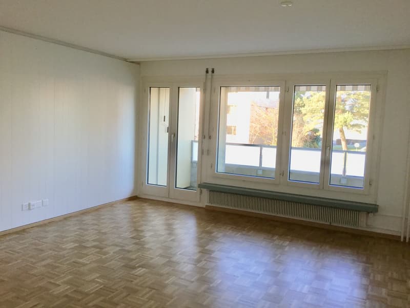 Wohnzimmer / typähnlich