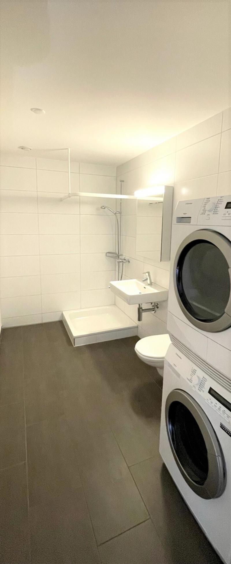 sep. WC / Dusche (typenähnlich)