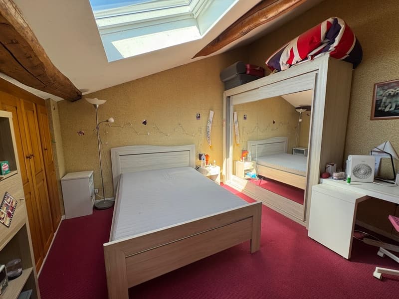 House for sale with 4 rooms in Thonne le Thil (55) (8)