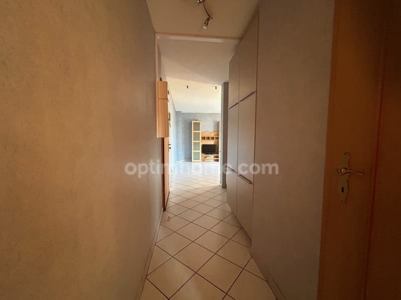 Beautiful apartment in a residential area (11)