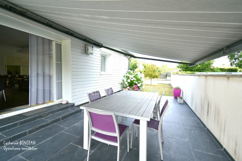 Haus mit 6 Zimmern, 250 m2, hochwertige Ausstattung in BLANQUEFORT (10)