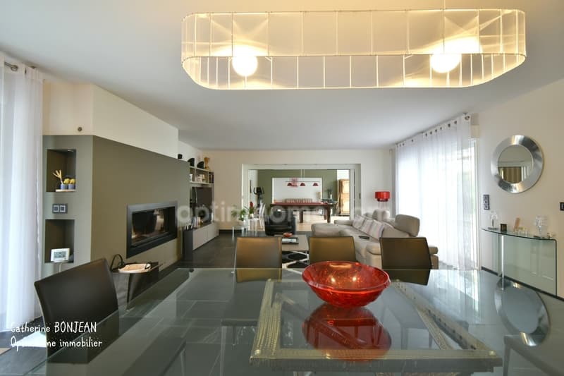 Haus mit 6 Zimmern, 250 m2, hochwertige Ausstattung in BLANQUEFORT (8)