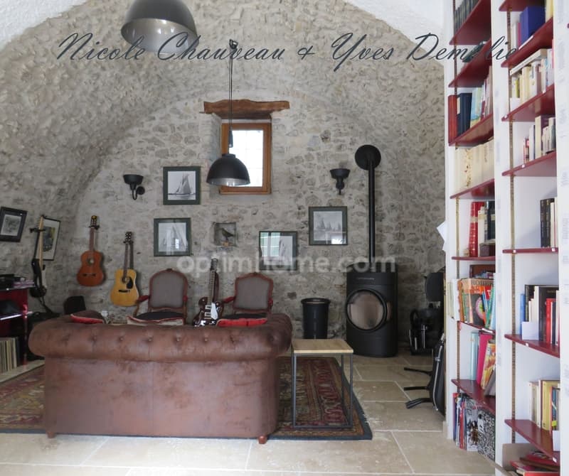 Casa in vendita con 7 locali vicino a Issoire (63) (2)