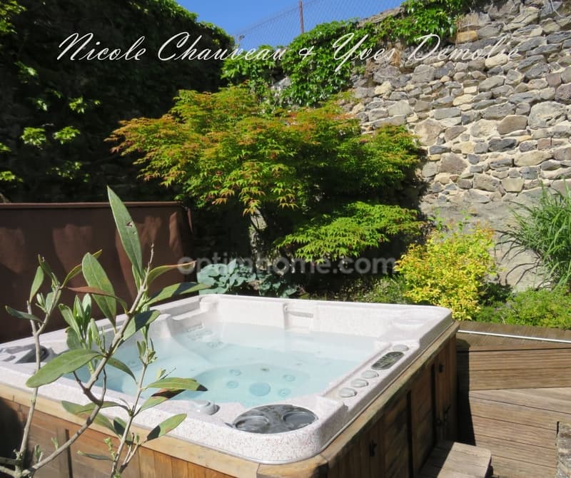 Casa in vendita con 7 locali vicino a Issoire (63) (8)