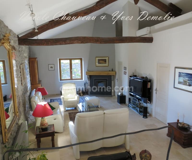 Casa in vendita con 7 locali vicino a Issoire (63) (11)