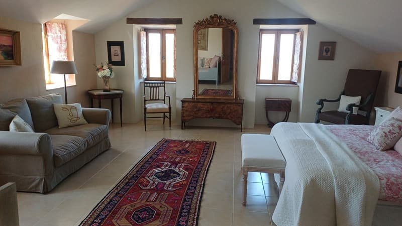 Superbe propriété à vendre 9 pièces Proche de VERGT et SAINTE ALVERE (11)