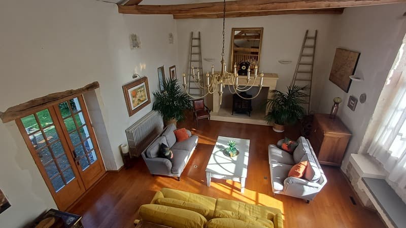 Superbe propriété à vendre 9 pièces Proche de VERGT et SAINTE ALVERE (7)