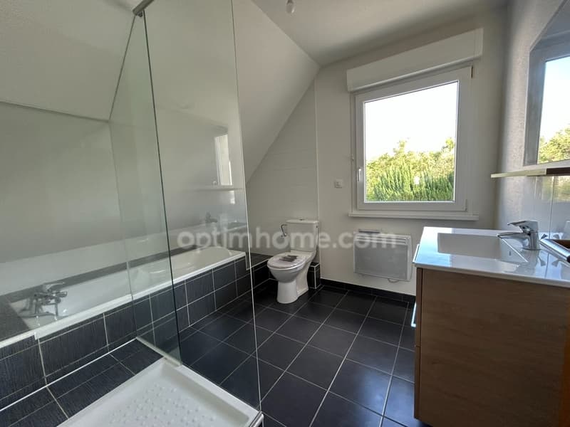 KINGERSHEIM, in a cul-de-sac, beautiful 5-room house, 117m², basement (11)