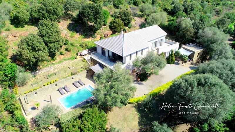 Property 8 rooms - 243 m2 - OLETTA (1)