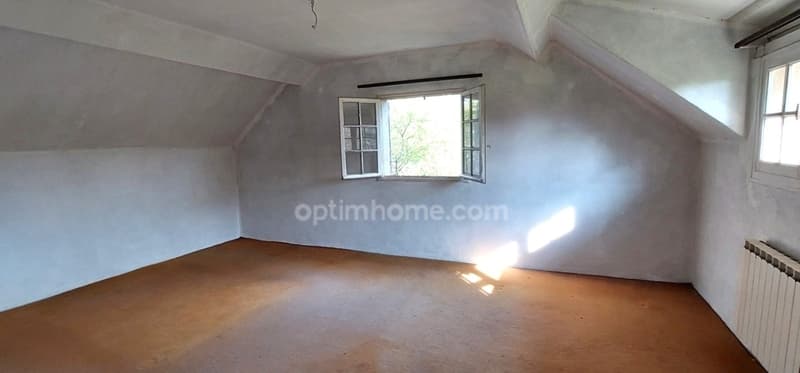 EXCLUSIVITY / HOUSE WITHOUT OPPOSITE IN A QUIET LOCATION! (8)
