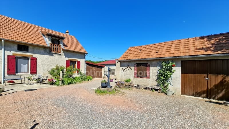 House for sale with 6 rooms in ESPINASSE VOZELLE (03) (2)