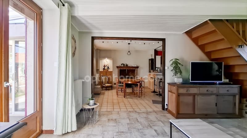 House for sale with 6 rooms in ESPINASSE VOZELLE (03) (8)
