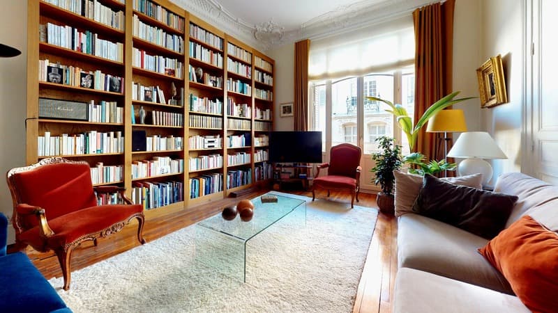 APARTMENT F7 IN VERY BEAUTIFUL BOURGEOIS BUILDING !!! (5)
